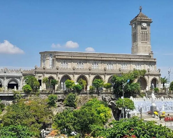 Khám phá Nha Trang cùng Sao Biển Tourist