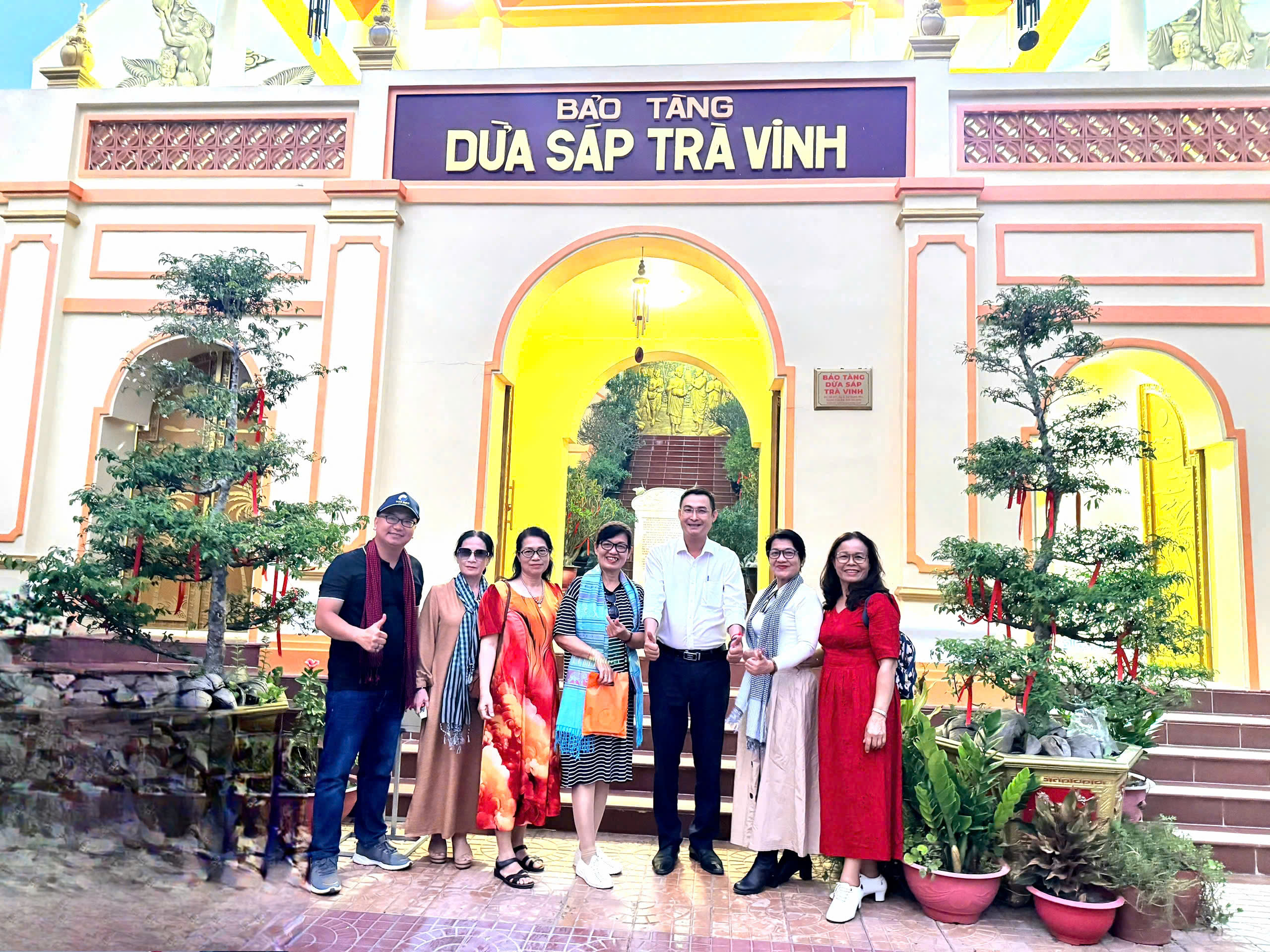 Bảo Tàng Dừa Sáp Trà Vinh Bảo Tàng Dừa Sáp Trà Vinh