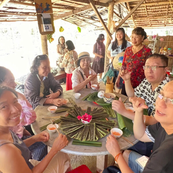 TOUR LANG NHI HOA