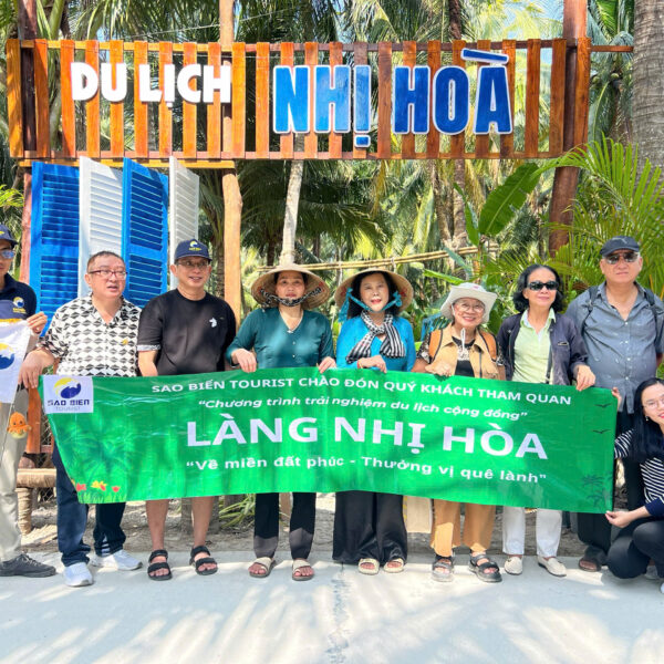TOUR LANG NHI HOA