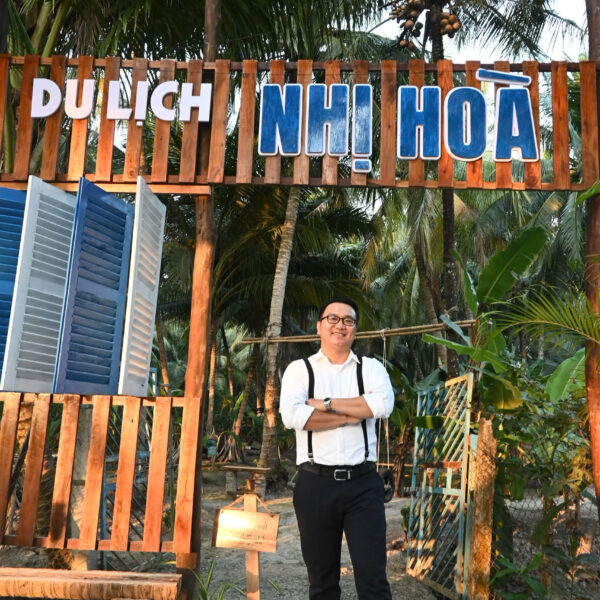 LANG NHI HOA
