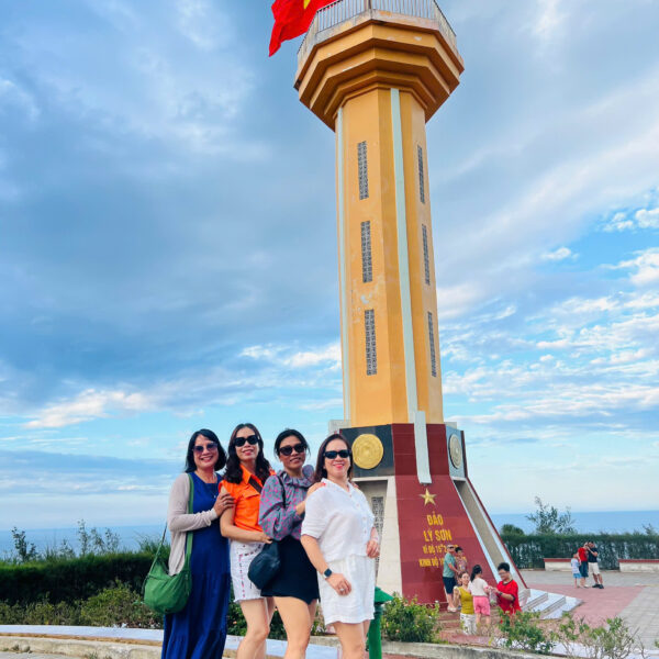 tour dao ly son sao bien tourist