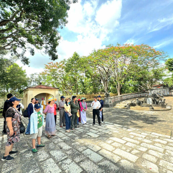 TOUR GO CONG - SAO BIEN TOURIST