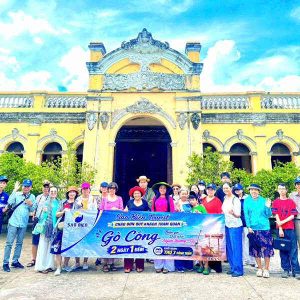 dinh doc phu hai go cong