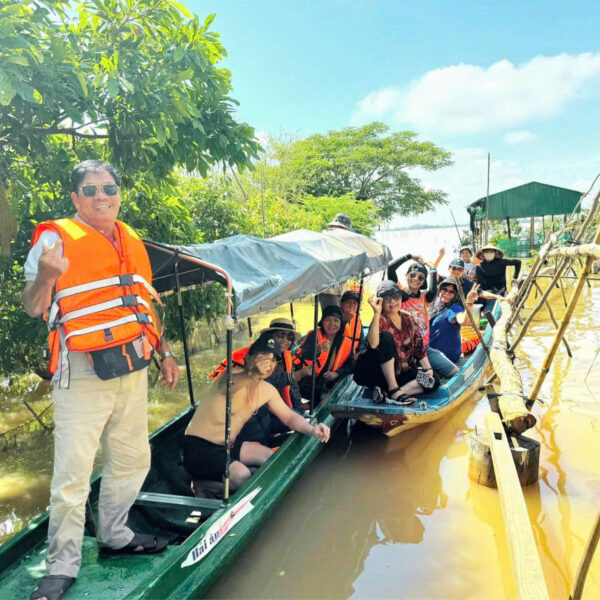 Tour Mùa Nước Nổi - Sao Biển Tourist